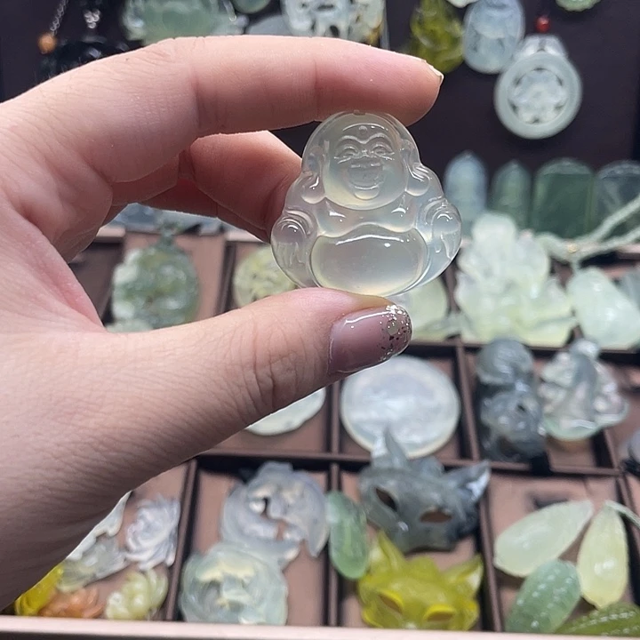 未镶嵌岫玉吊坠(赠链)