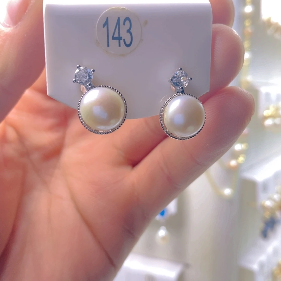淡水珍珠耳饰未镶嵌