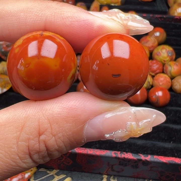 荣***佛玛瑙/玉髓未镶嵌战国红玛瑙