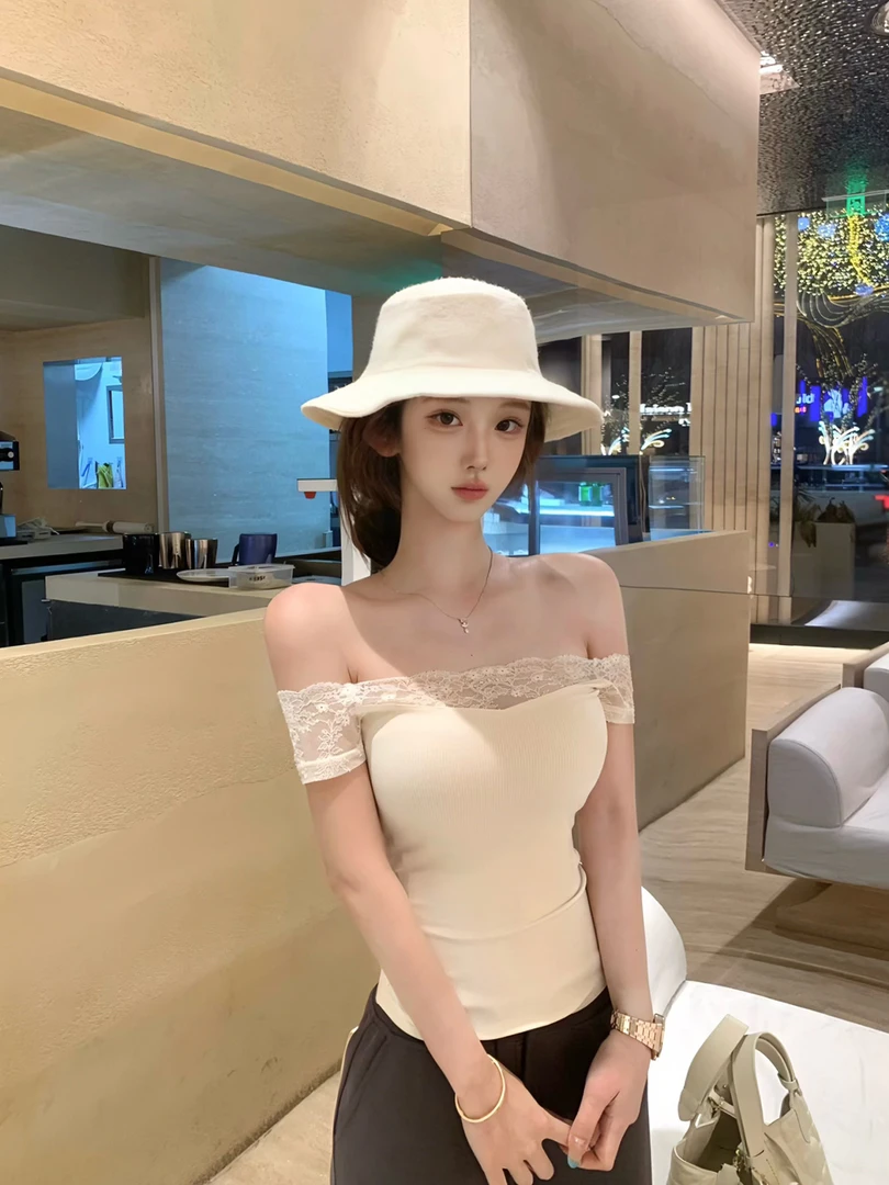 猫咪自制【纯欲因子】蕾丝拼接一字肩t恤女夏设计感修身短袖上衣