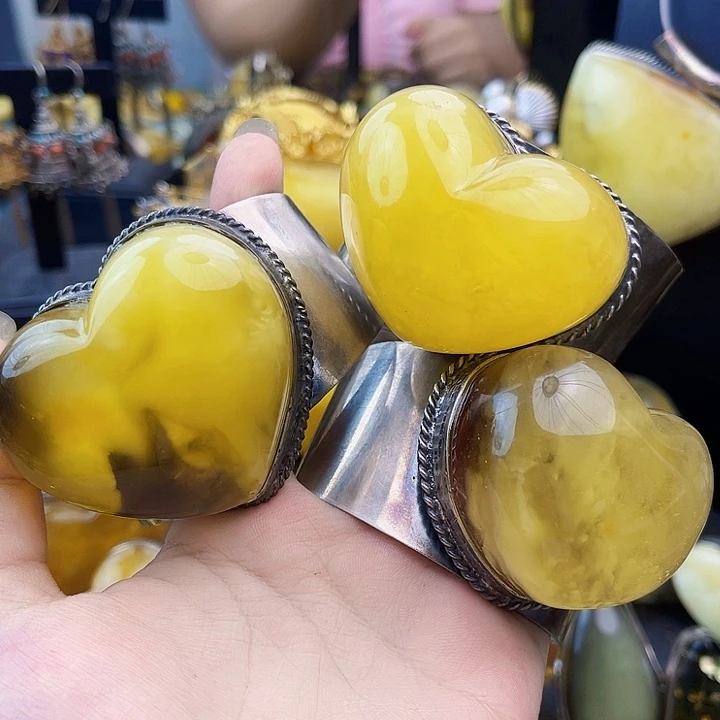 静***8银S925镶嵌琥珀裸石