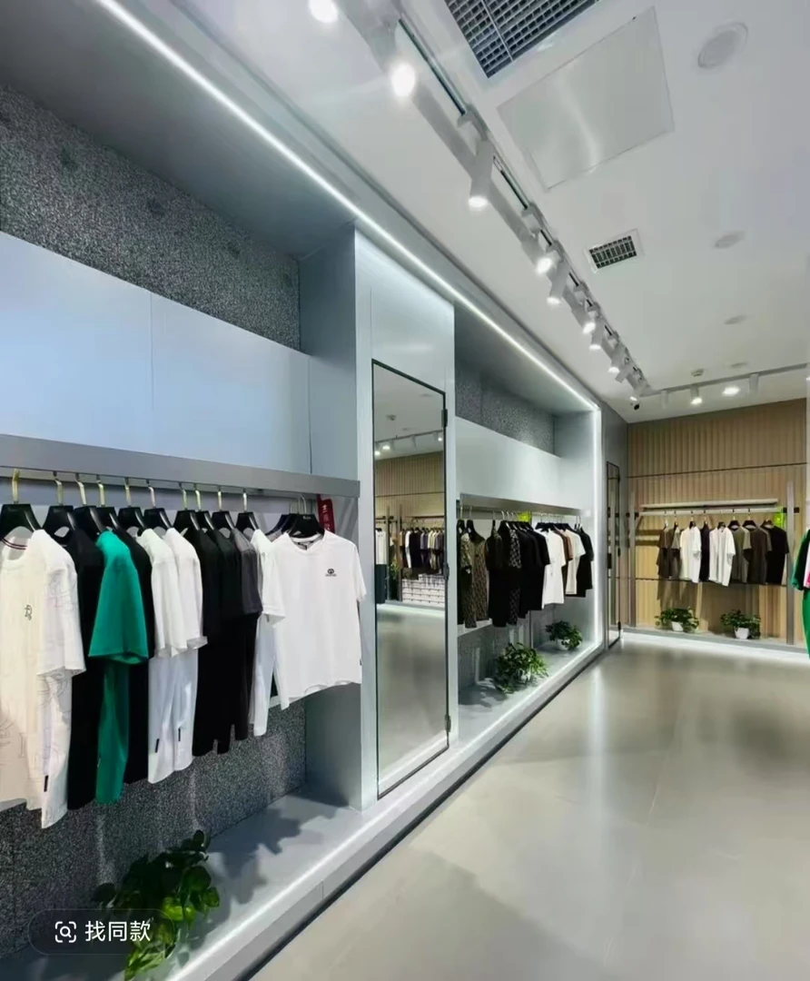 新款上市户外运动轻奢冲锋衣男士时尚休闲设计师韩版宽松百搭