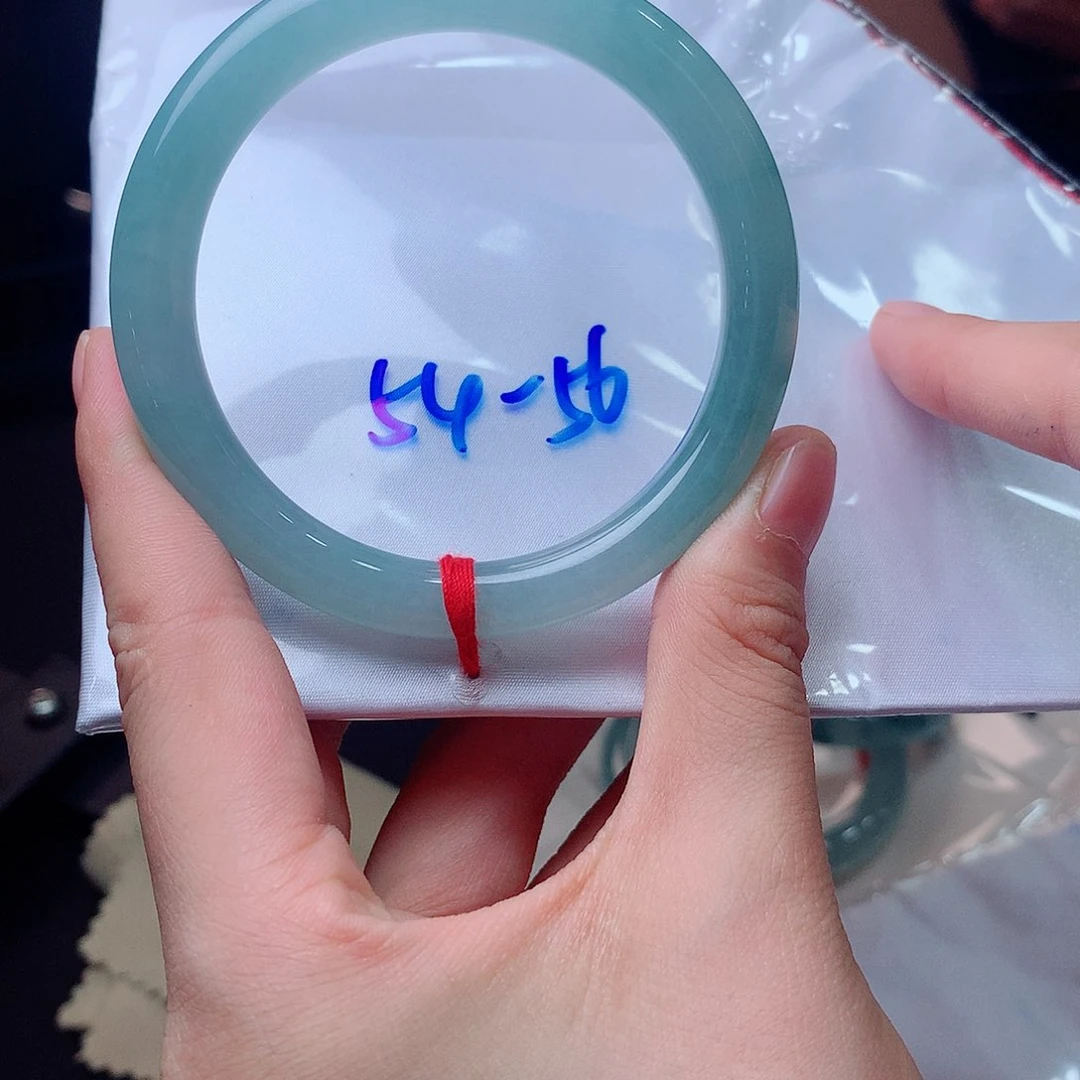 翡翠手镯未镶嵌买断