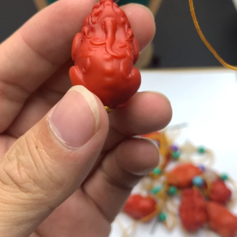颈饰未镶嵌翡翠口know