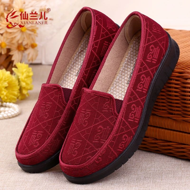 春季闰月妈妈鞋老北京布鞋女平底舒适老人鞋软底防滑中老年奶奶鞋