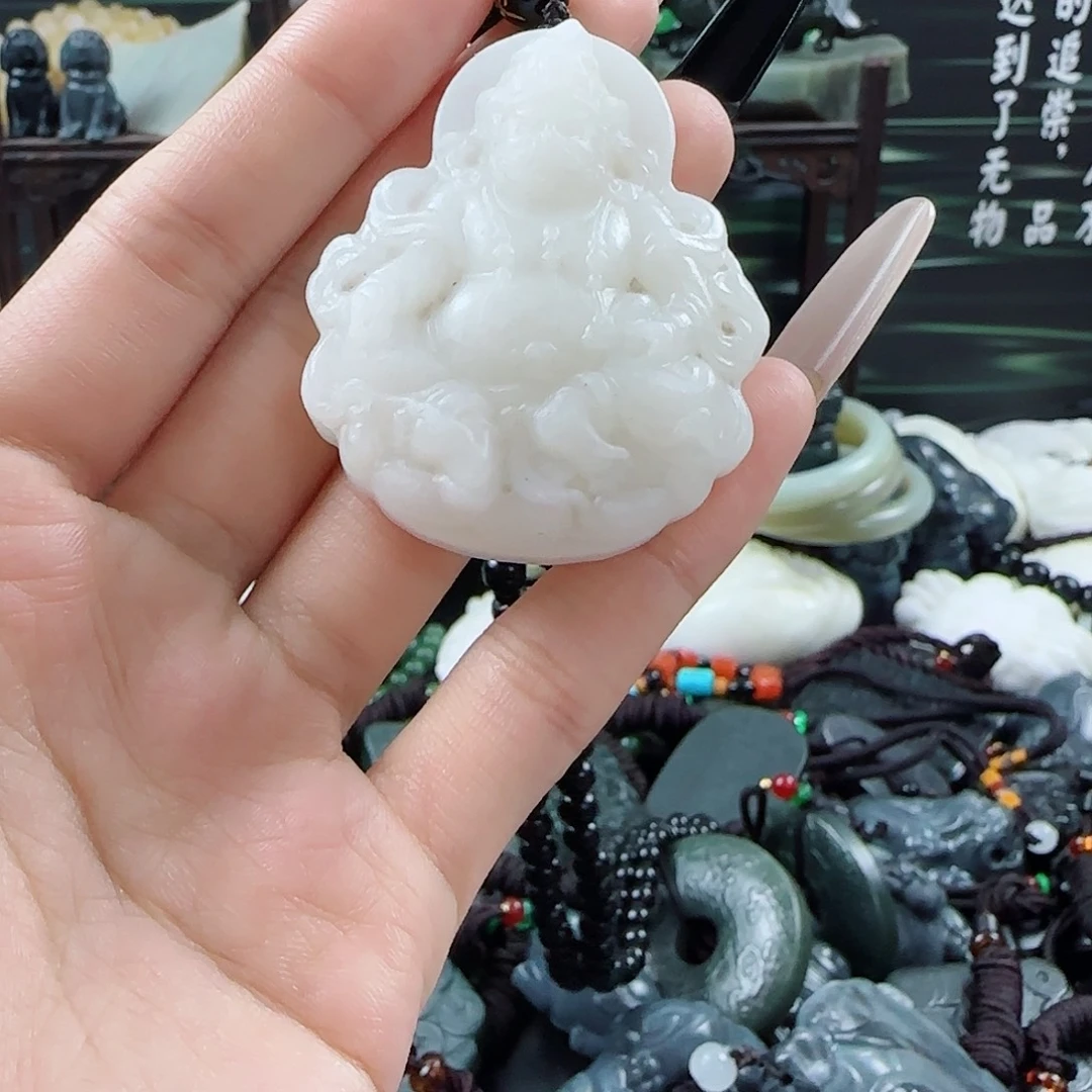 和田玉（黄玉）未镶嵌颈饰