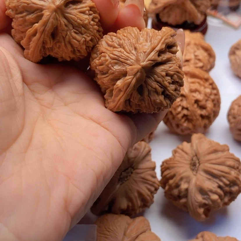 【闪购商品】把件文玩核桃山****）南疆44