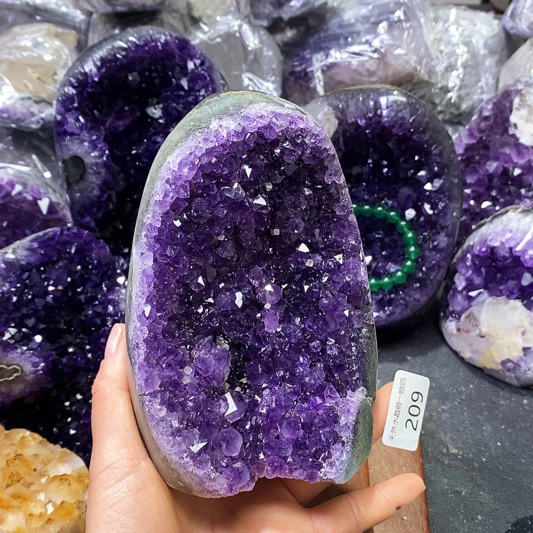 水晶大型摆件（非配饰）未镶嵌