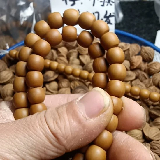 吊坠桃核9+直切猴头手串