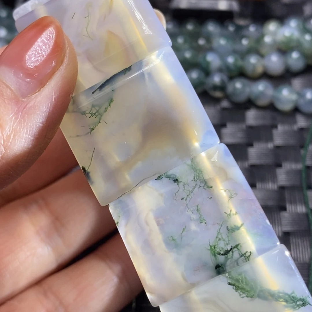 玛瑙/玉髓颈饰未镶嵌九**皋