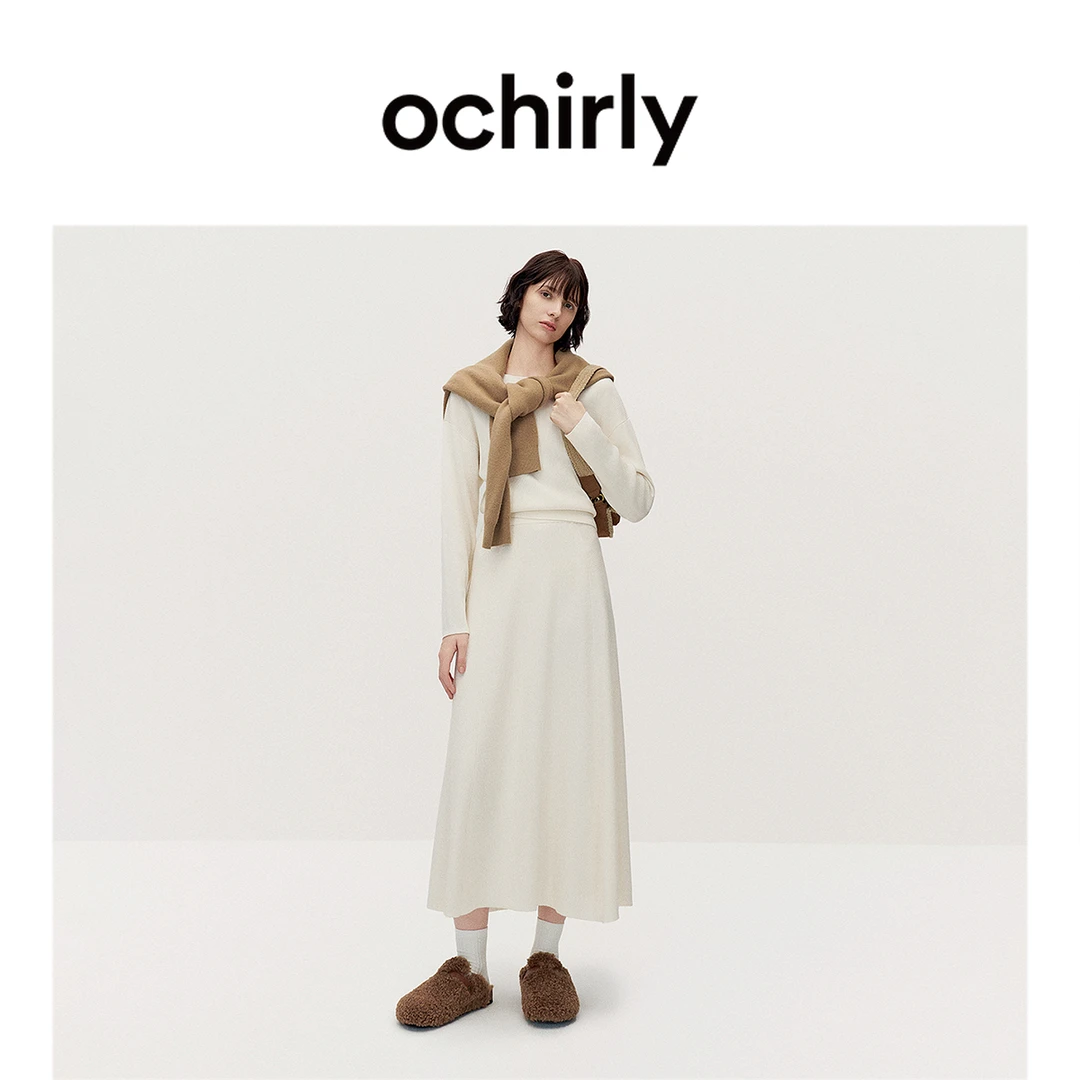 ochirly 绵羊毛毛织上衣半身裙两件套长裙雅丹风