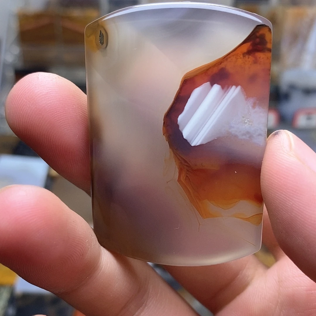 蓝***吗玛瑙/玉髓未镶嵌珠宝半成品