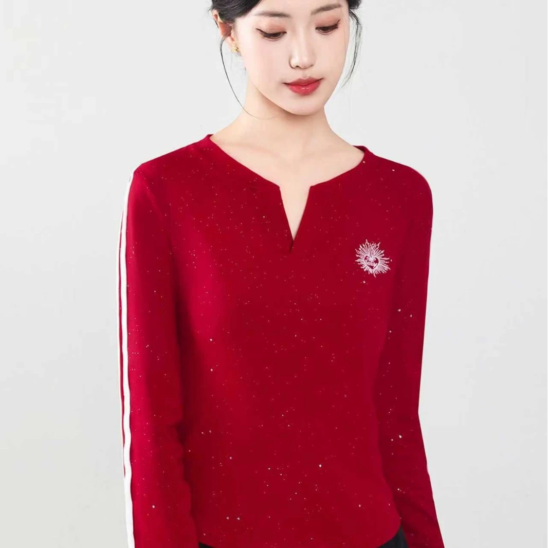 简约T恤女V领显瘦上衣女气质韩版网红打底衫8079太阳花亮片双杠长