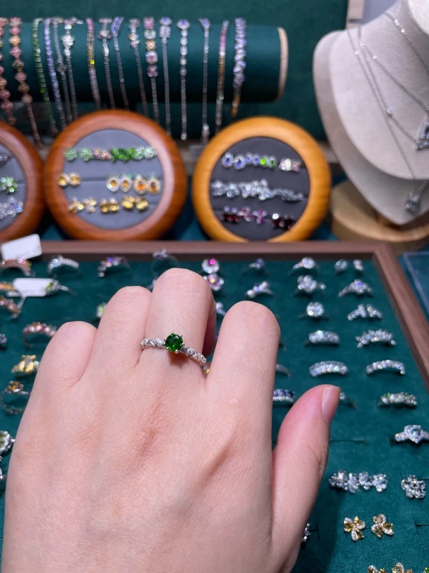 透辉石戒指，简单百搭时尚