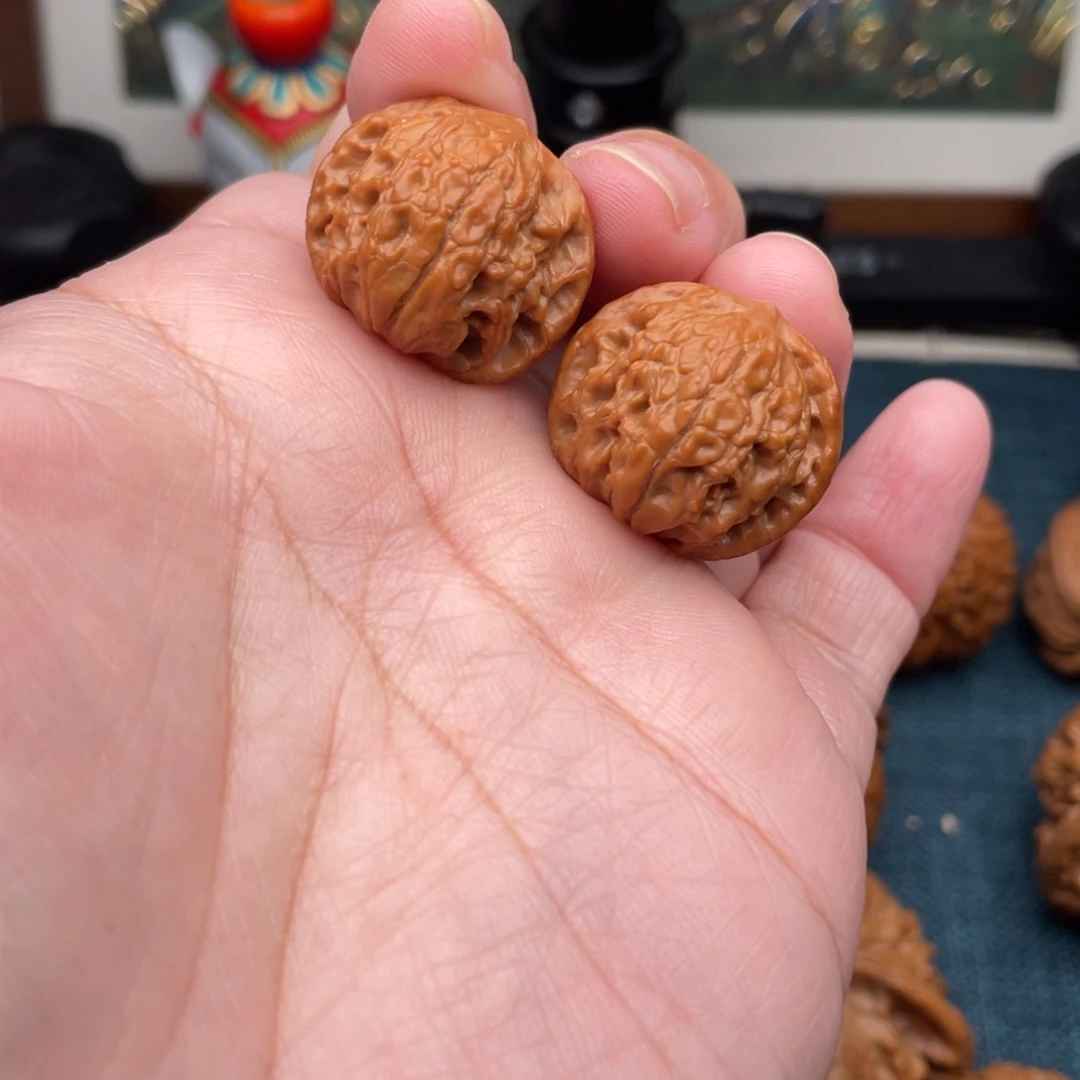 文玩核桃把件全品野生小金豆25