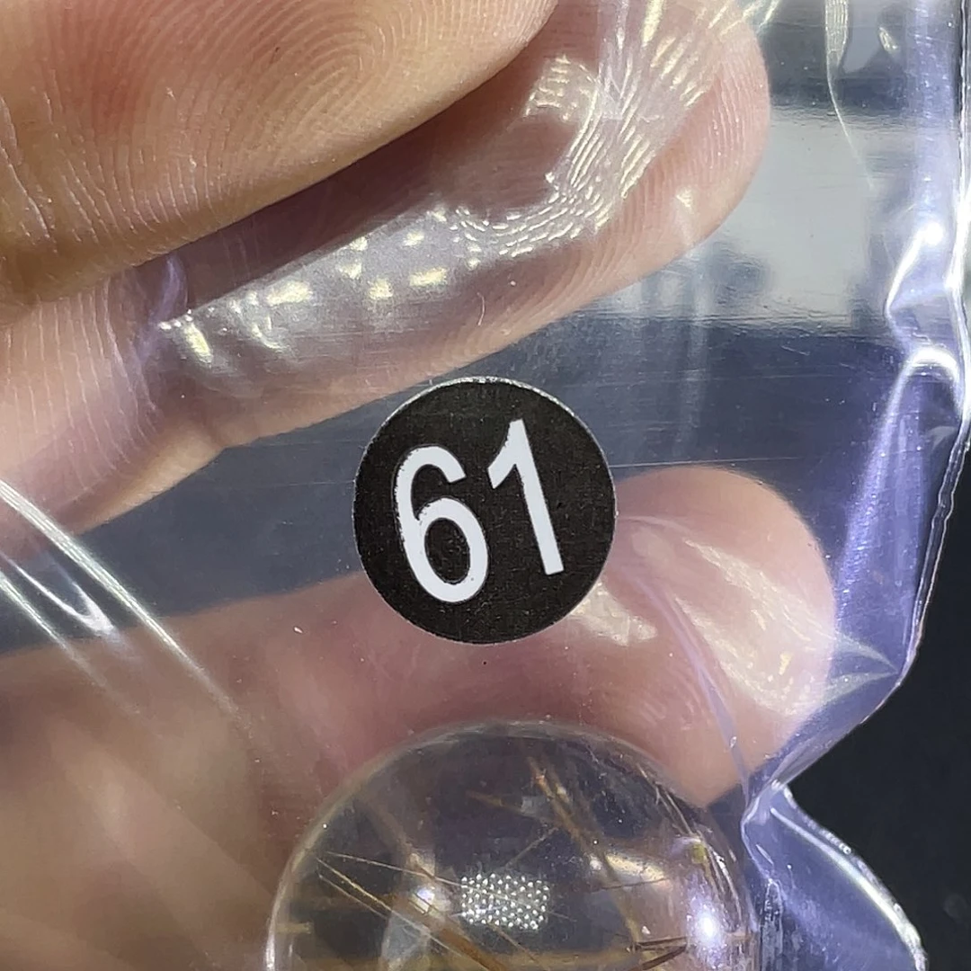 怡***怡未镶嵌吊坠(赠链)水晶