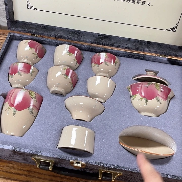 孤品茶具套装等。