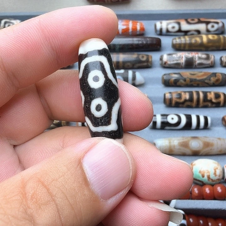 左***宝玛瑙/玉髓颈饰未镶嵌