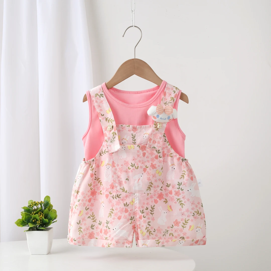 2025年夏季女小童新款可爱粉色碎花小兔背带女童春装2025新款爆款