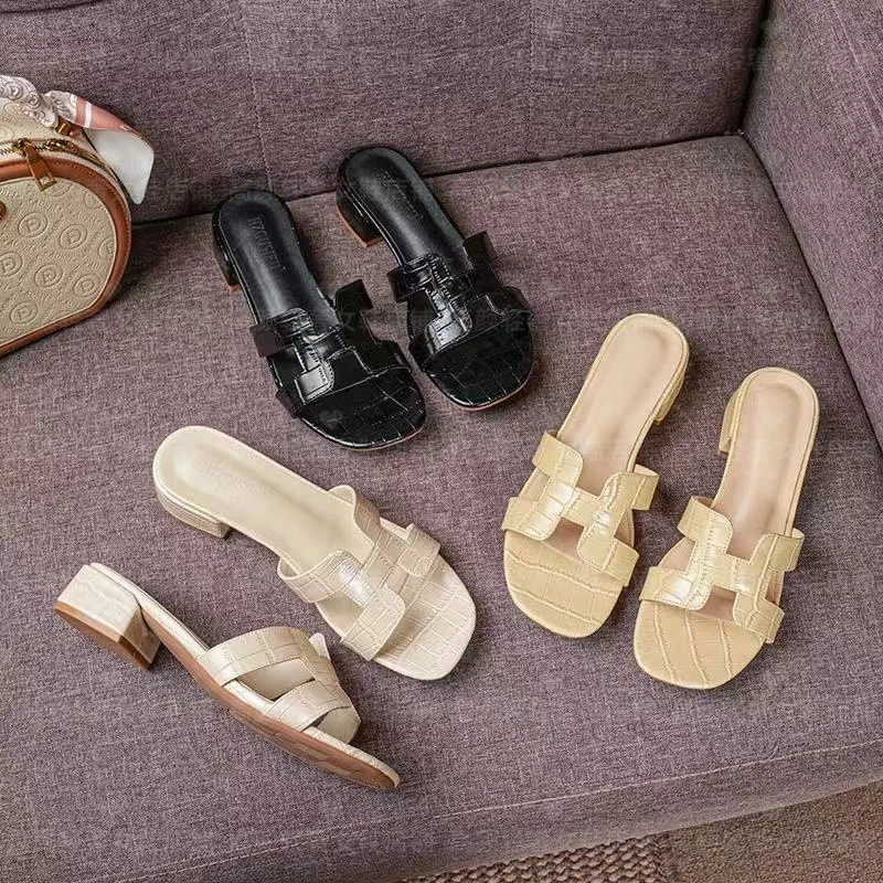 3公分~鳄鱼纹网红高跟粗跟款凉拖鞋外穿一字带凉拖