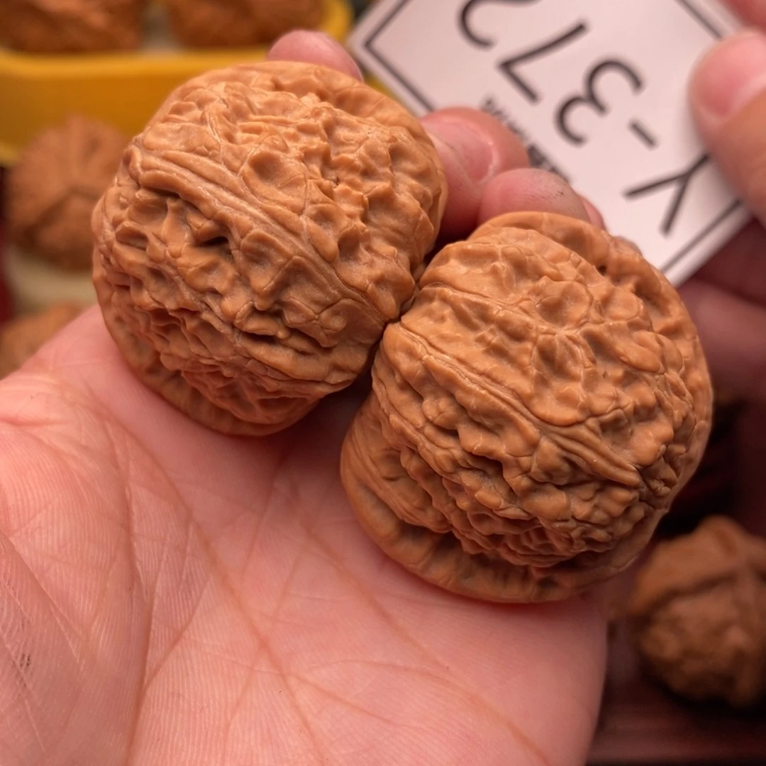 文玩核桃把件球白38