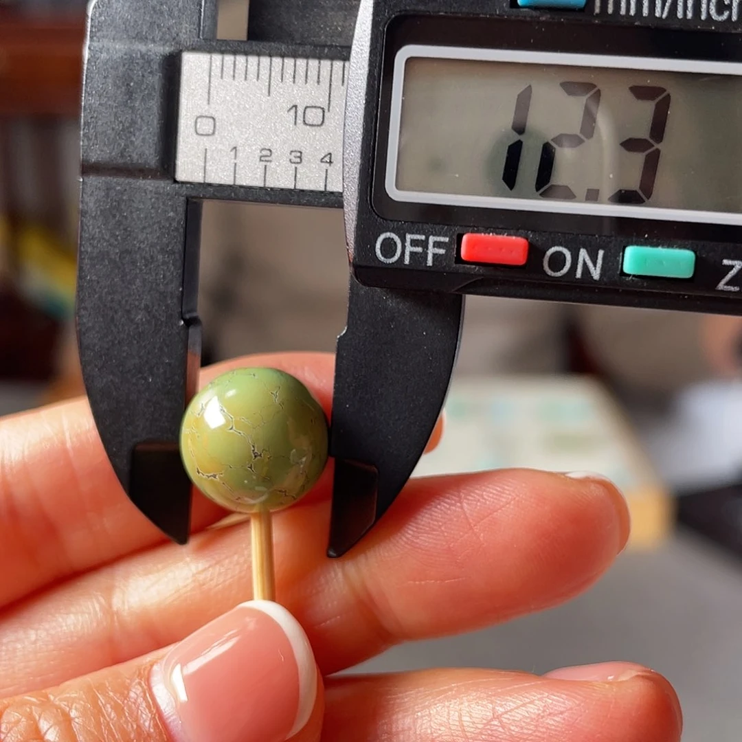 绿松石颈饰未镶嵌