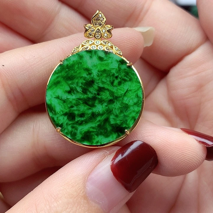 翡翠颈饰银S925镶嵌翡翠