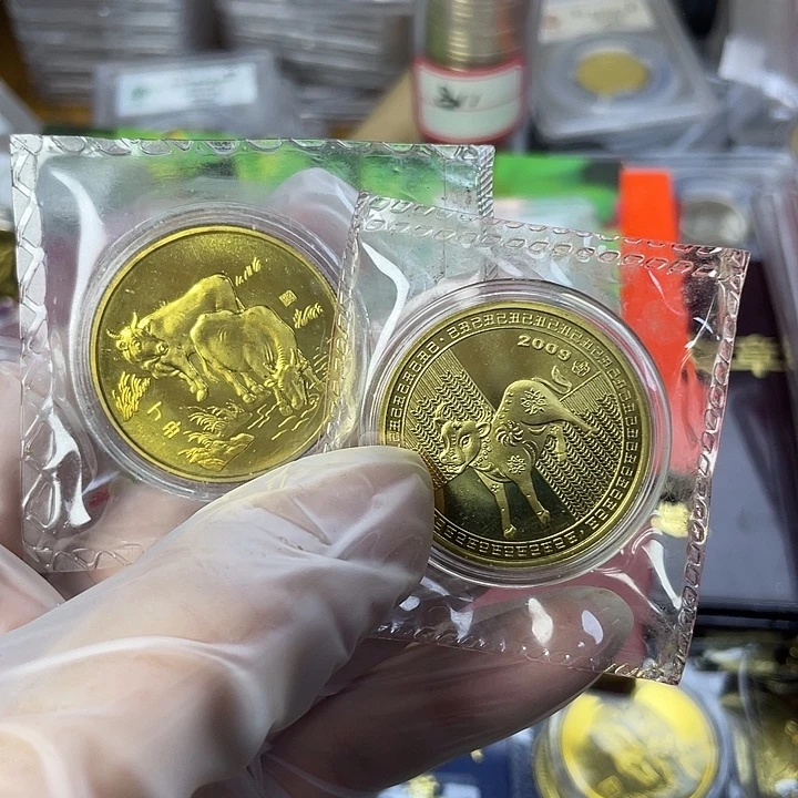 其他普通金属二个生肖牛