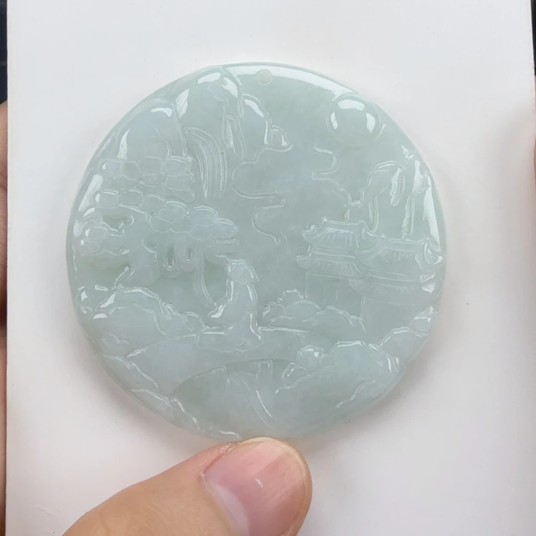 翡翠挂件未镶嵌翡翠