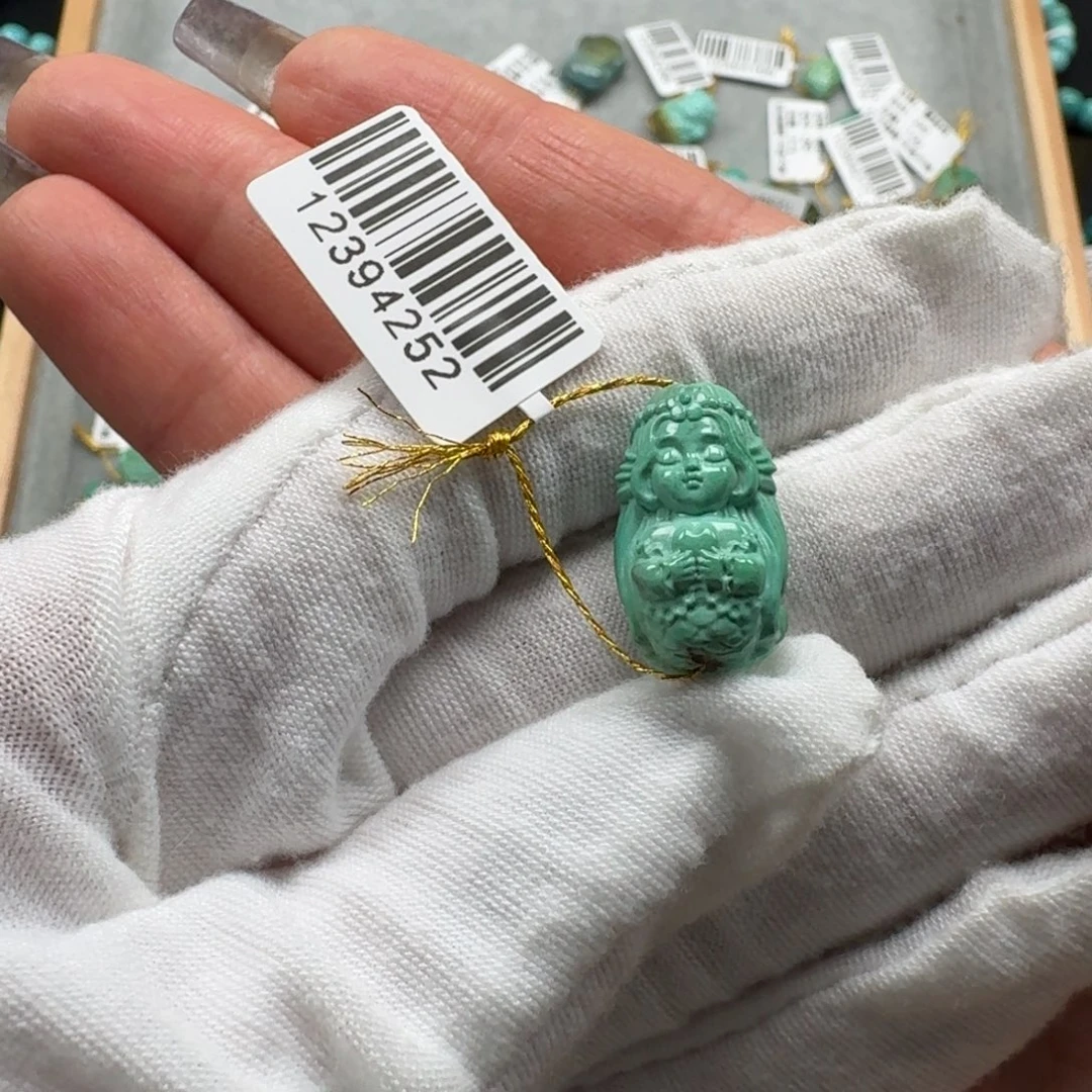 绿松石未镶嵌挂件