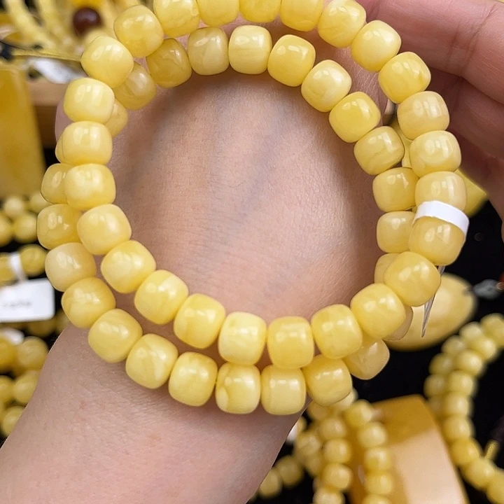 琥珀未镶嵌颈饰琥珀，多样性发其一