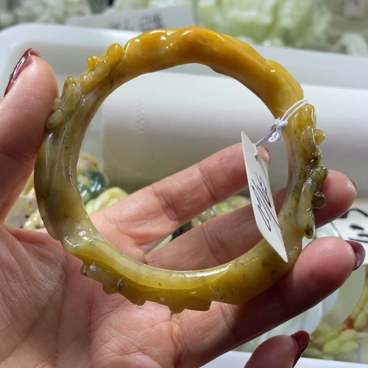 岫玉未镶嵌手镯手镯