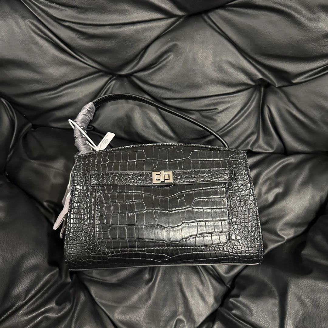 鳄鱼纹手拎女包样品介意勿拍