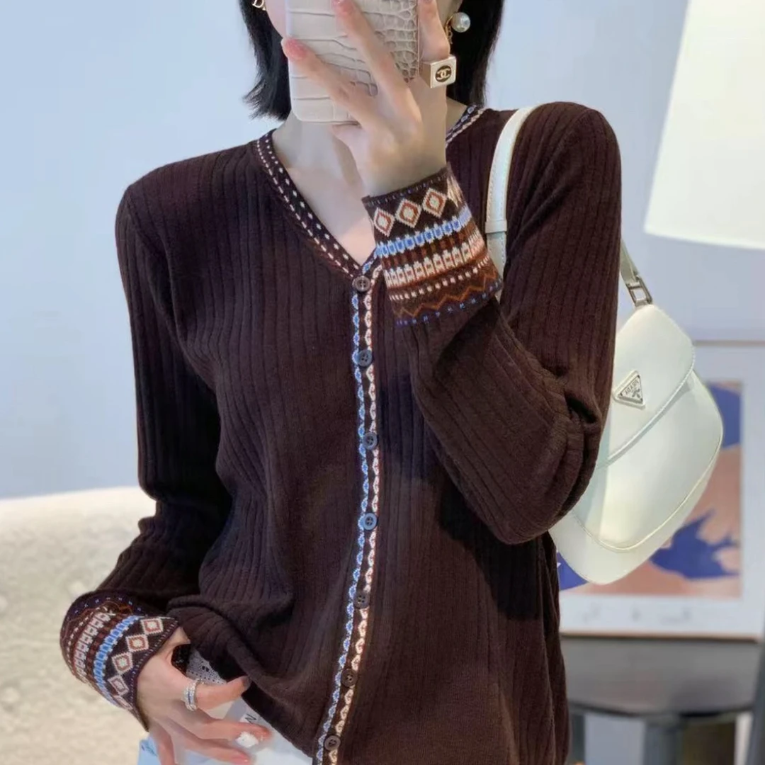 新款精纺细羊毛撞色复古法式提花V领针织开衫早秋气质上衣