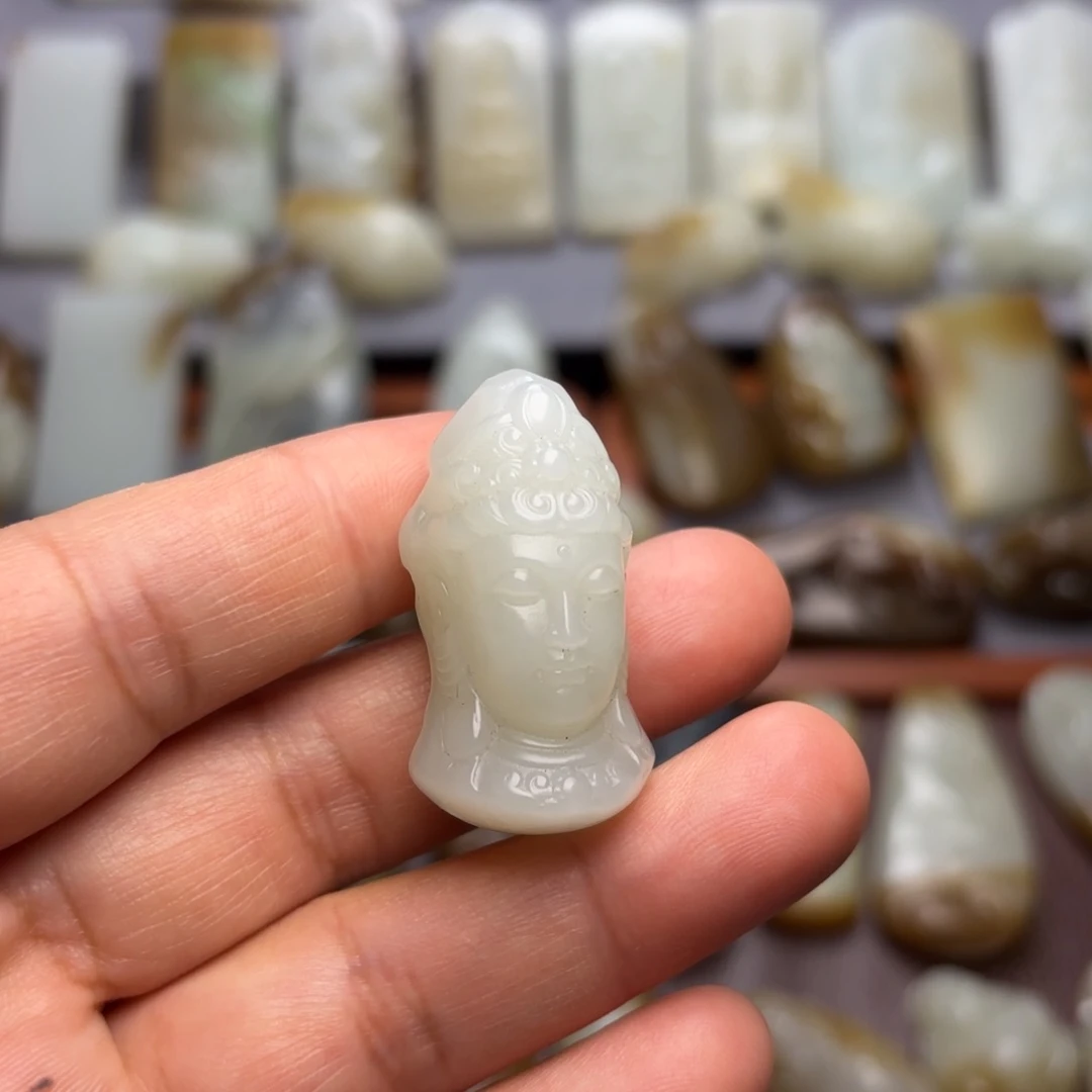 和田玉（糖玉）颈饰未镶嵌