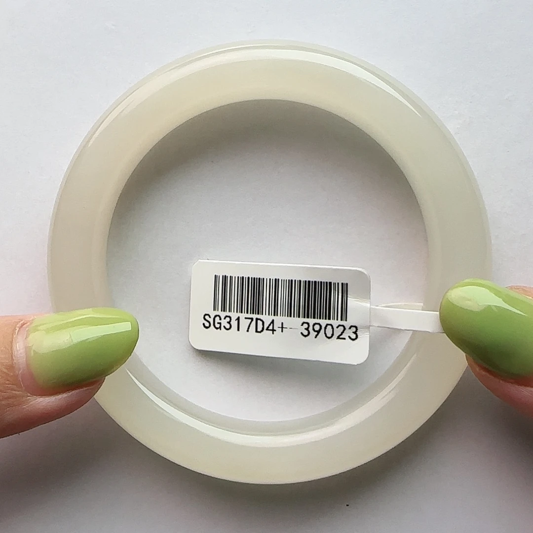 和田玉手镯未镶嵌秀*