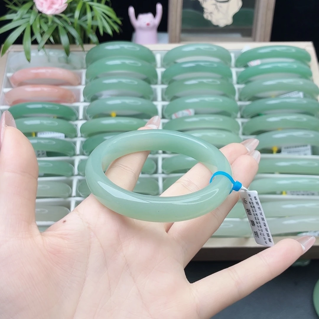 石英质玉未镶嵌手镯26