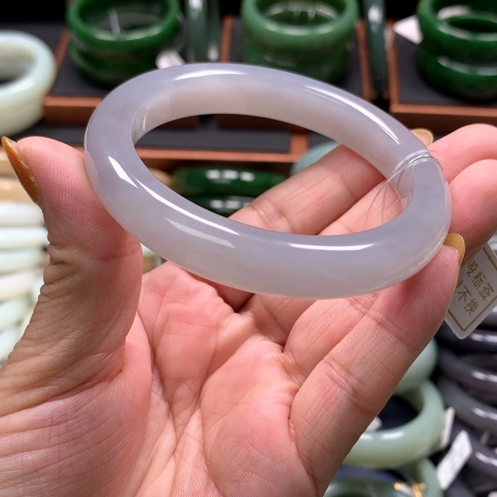 【闪购商品】未镶嵌手镯和田玉