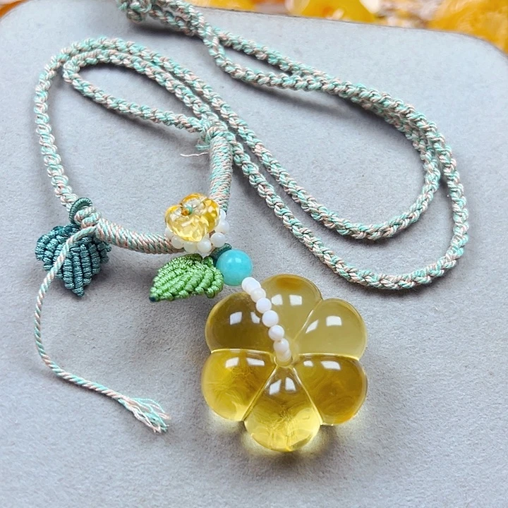 未镶嵌颈饰琥珀净水花花