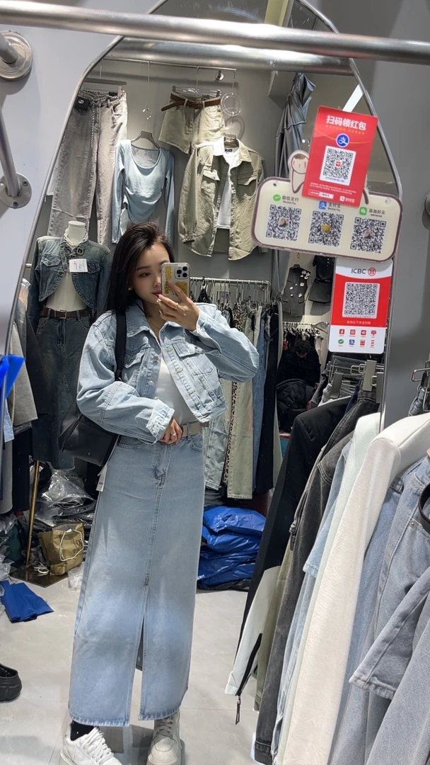 起点家早春款牛仔套裙