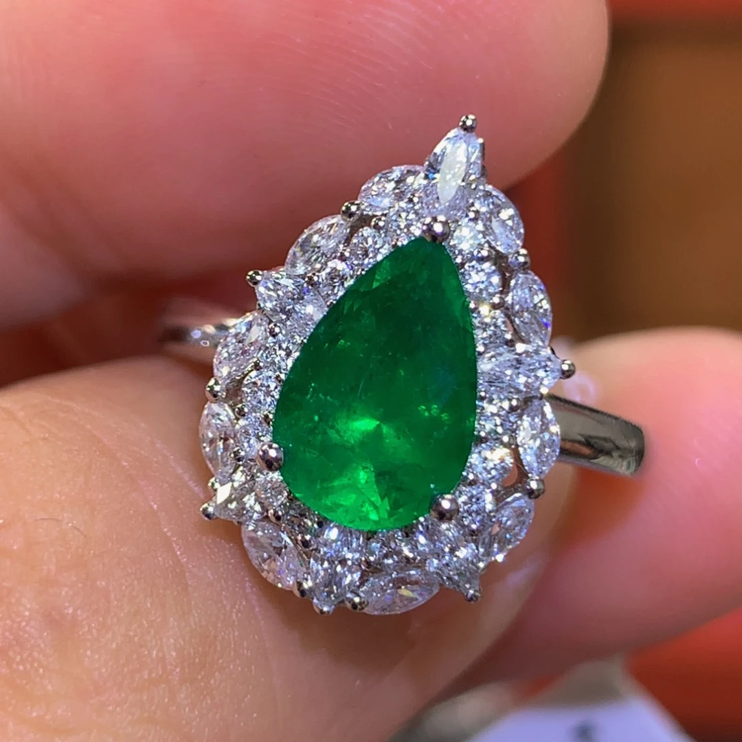 戒指18K金镶嵌祖母绿