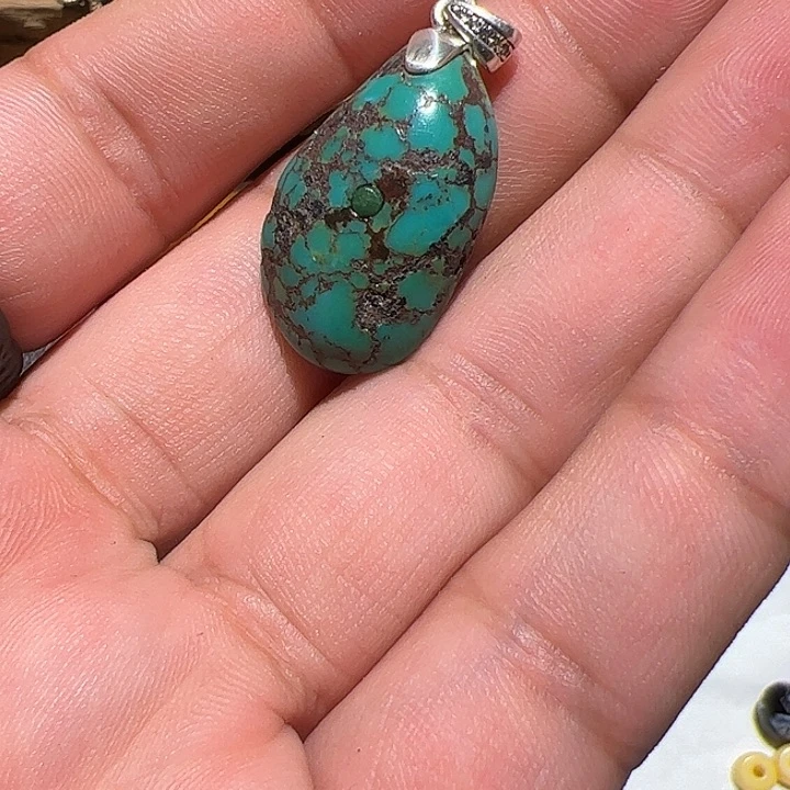 ✰***➱玻璃颈饰你。你是不是