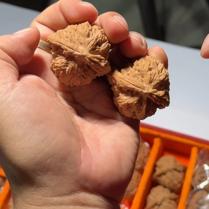 把件文玩核桃1001全品南疆石40mm