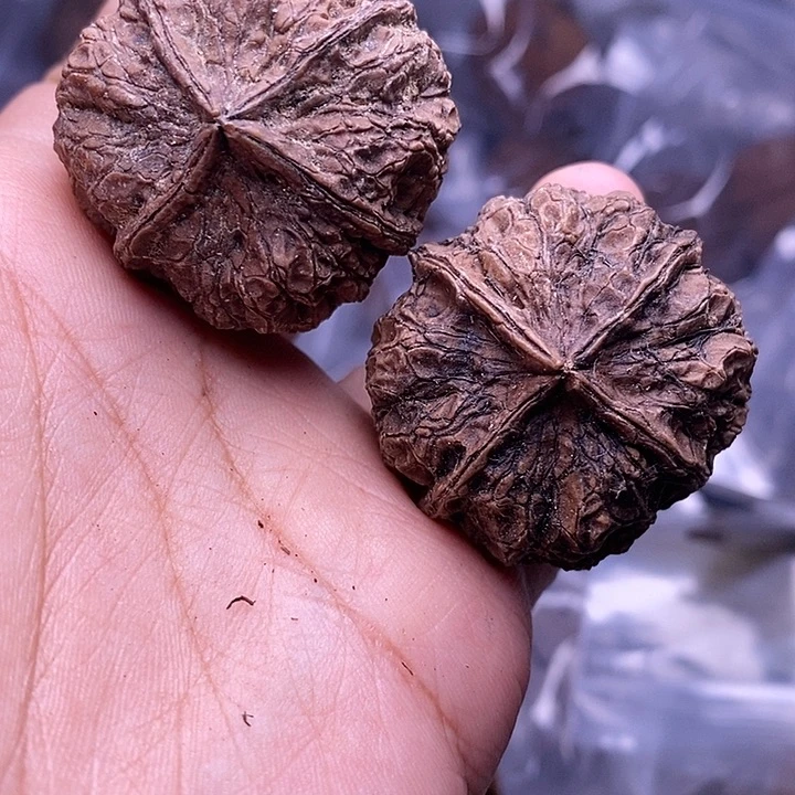 文玩核桃把件   60