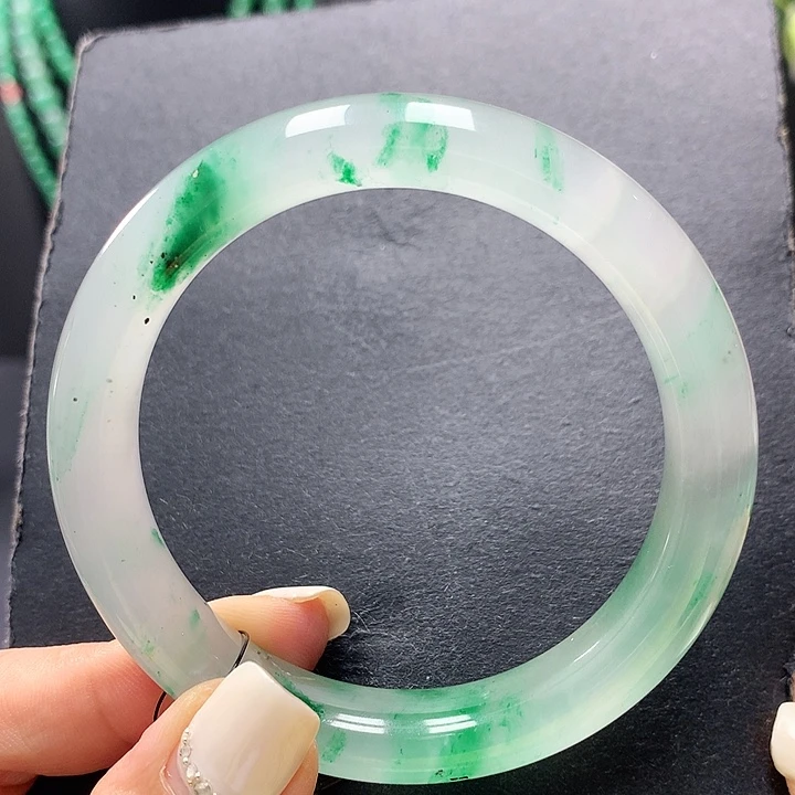 石英质玉未镶嵌手镯