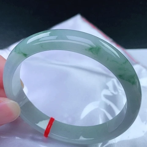 翡翠手镯未镶嵌84号