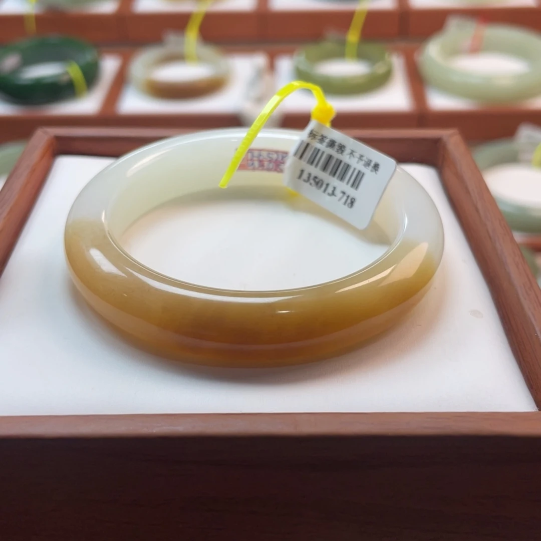 【闪购商品】未镶嵌手镯和田玉链接33。 51-52