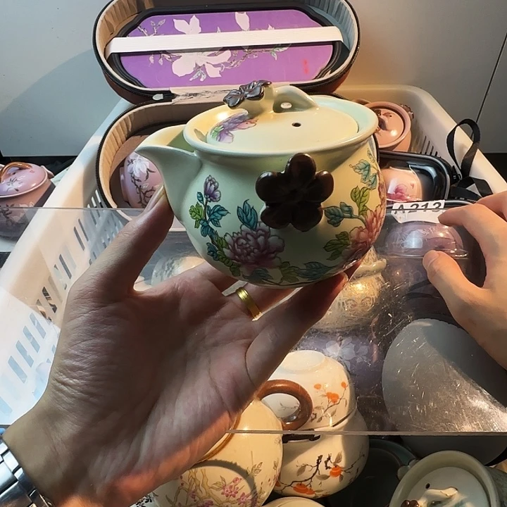 颜瓷闪购链接商品陶栖牡丹宝瓶壶