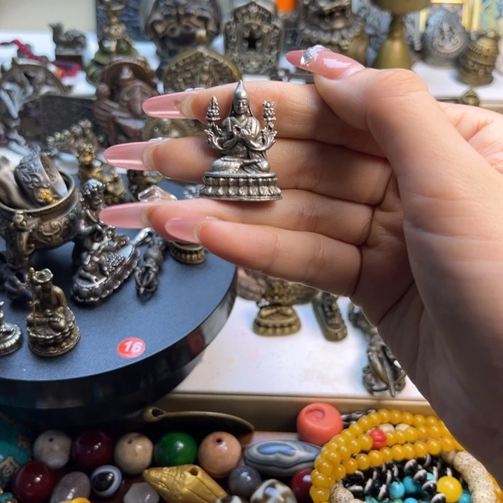 哈***皮泥塑闪价漏价一件