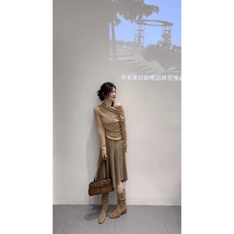 2025秋季新款韩系气质设计感褶皱不规则上衣不规则斜裁半身裙套装